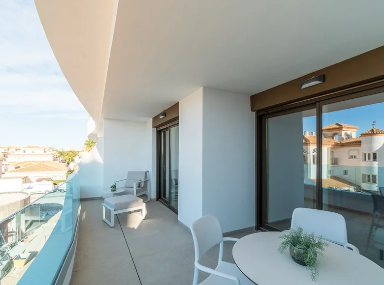 Mieszkanie 4 pokoi 340 m² Orihuela, Hiszpania