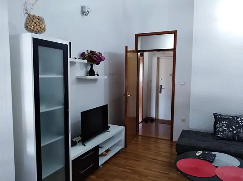 1 room apartment 60 m² Bar, Montenegro