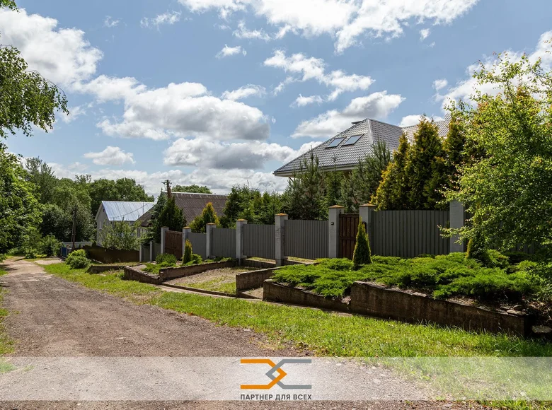 Cottage 326 m² Haradzishcha, Belarus