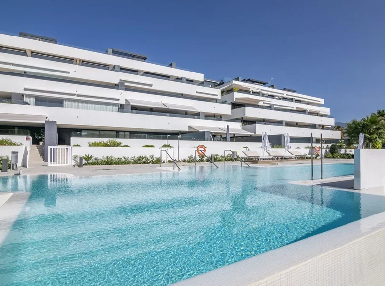 Mieszkanie 3 pokoi 159 m² Estepona, Hiszpania