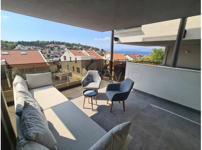 3 room apartment 104 m² Sutivan, Croatia