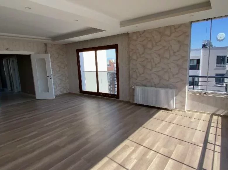Wohnung 3 Schlafzimmer 130 m² Mersin, Türkei