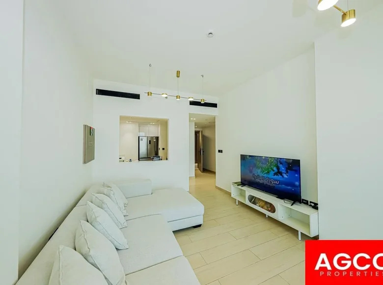 Mieszkanie 1 pokój 618 m² Dubaj, Emiraty Arabskie
