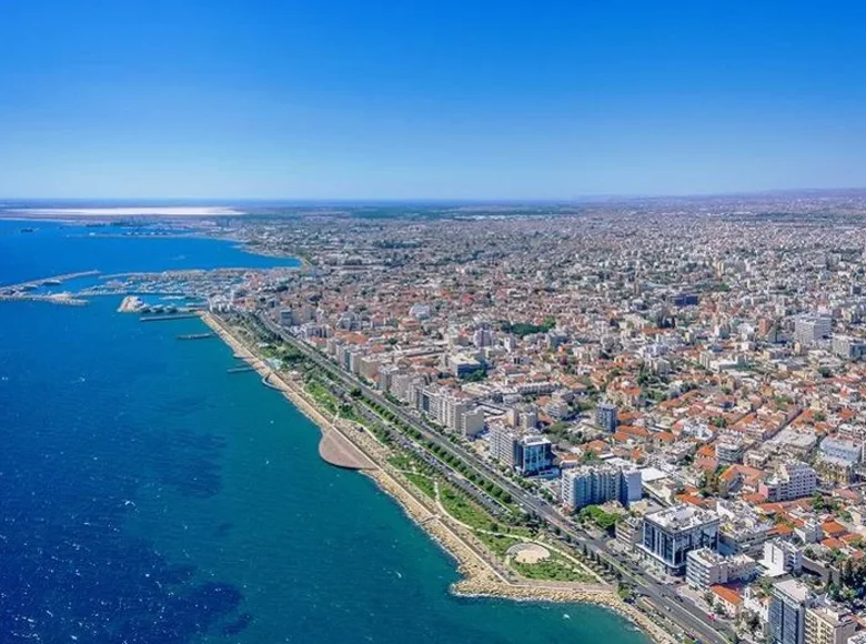 Propriété commerciale 260 m² à Limassol, Bases souveraines britanniques