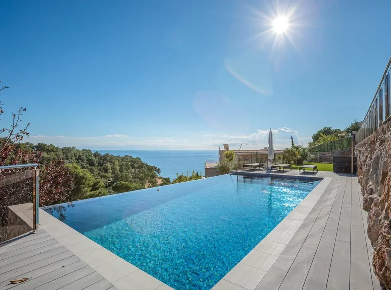 6 bedroom house 449 m² Tossa de Mar, Spain