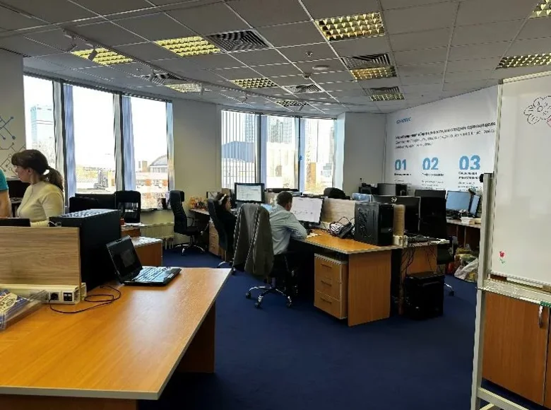 Oficina 595 m² en Northern Administrative Okrug, Rusia