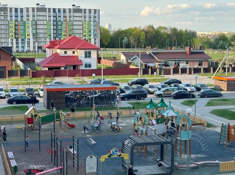 Квартира 3 комнаты 88 м² Сеница, Беларусь