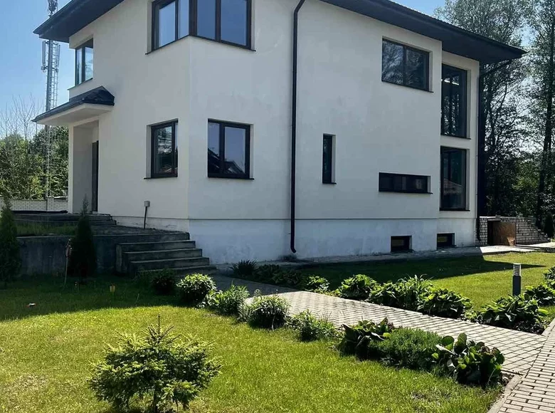 Casa 460 m² Kadzinski sielski Saviet, Bielorrusia