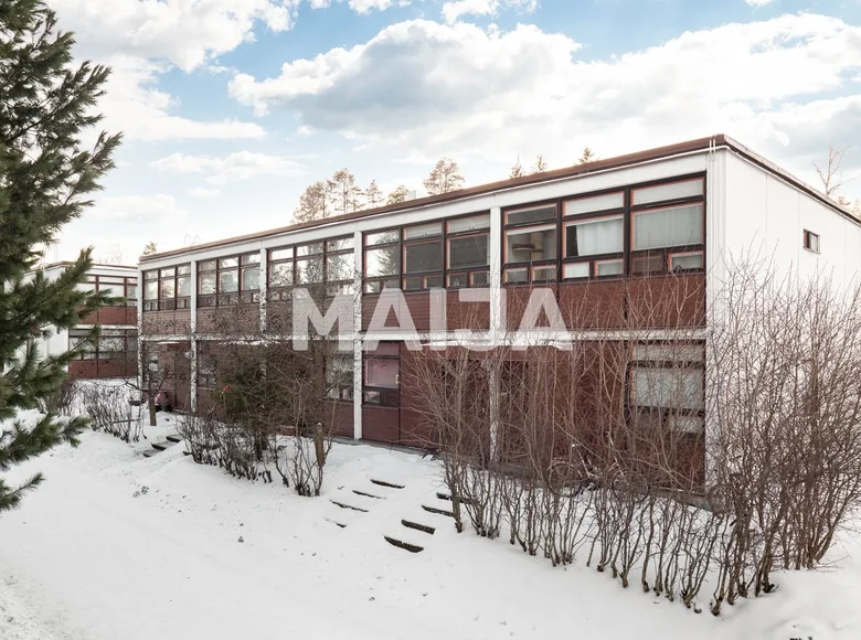 Mieszkanie 3 pokoi 77 m² Jyvaeskylae sub-region, Finlandia