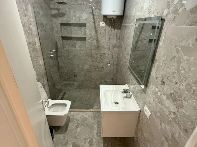Mieszkanie 1 pokój 73 m² Bashkia Durres, Albania