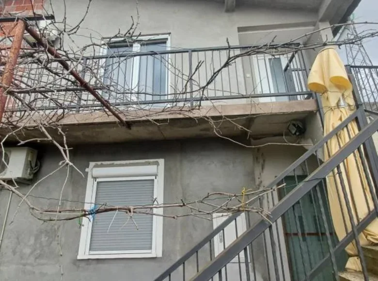 4 bedroom house 95 m² Papani, Montenegro