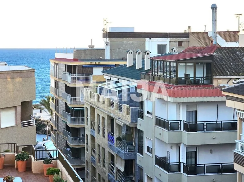 Mieszkanie 2 pokoi 50 m² Torrevieja, Hiszpania