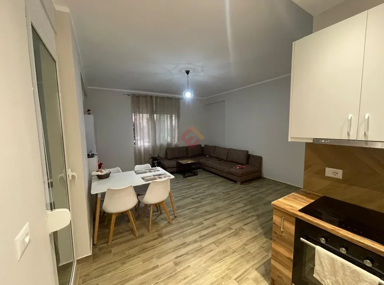 Apartamento 77 m² Vlora, Albania