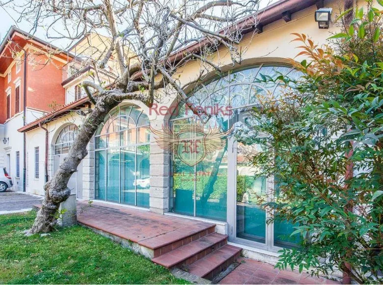 Propriété commerciale 60 m² à Desenzano del Garda, Italie