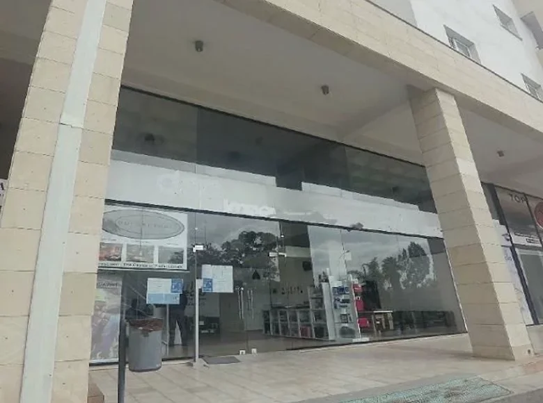 Tienda 261 m² en Nicosia, Chipre