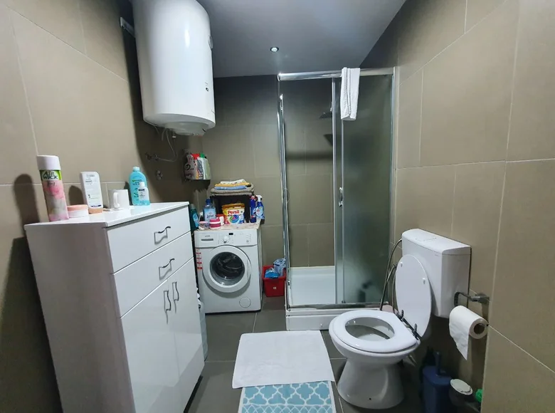 Wohnung 1 Schlafzimmer 71 m² Burtaisi, Montenegro