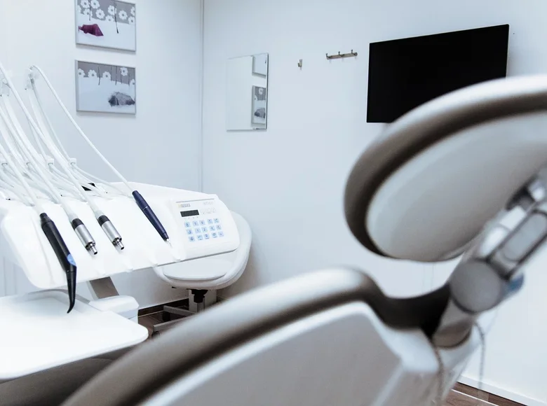 Dental clinic in the center of Barcelona