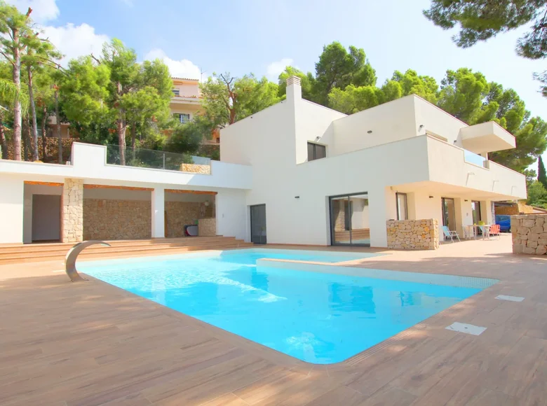 4 bedroom Villa 244 m² Altea, Spain