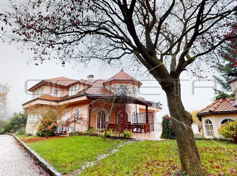 House 11 rooms 810 m² City of Zagreb, Croatia
