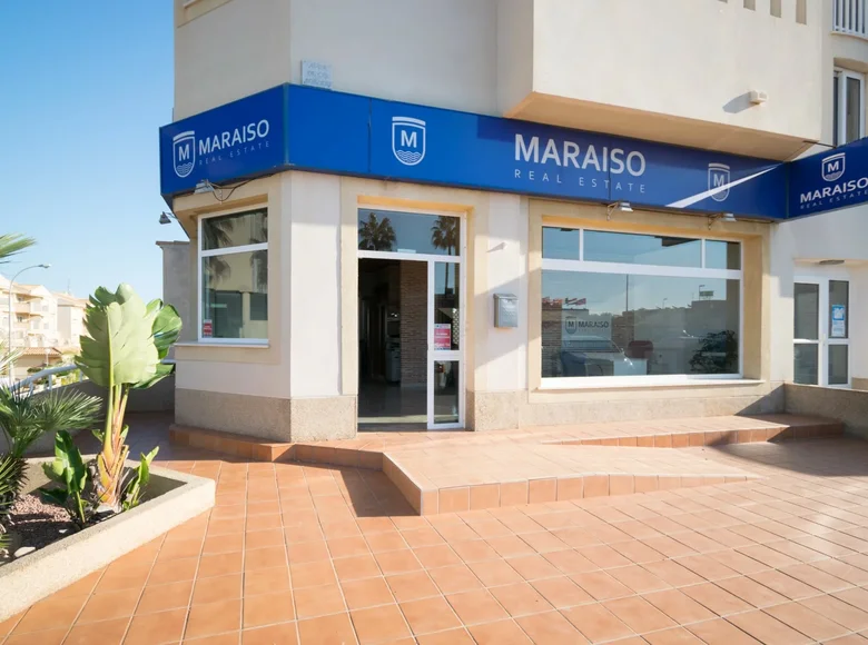 Commercial property 83 m² in Dehesa de Campoamor, Spain