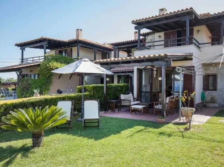 Mieszkanie 3 pokoi 120 m² Afytos, Grecja