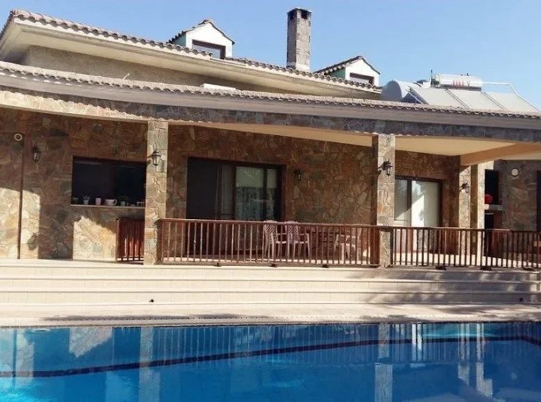 Dom 4 pokoi  Agios Konstantinos Elenis, Cypr