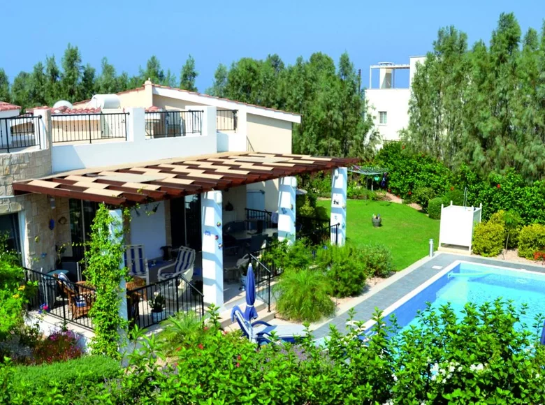 Dom wolnostojący 1 pokój 110 m² Pomos, Cyprus