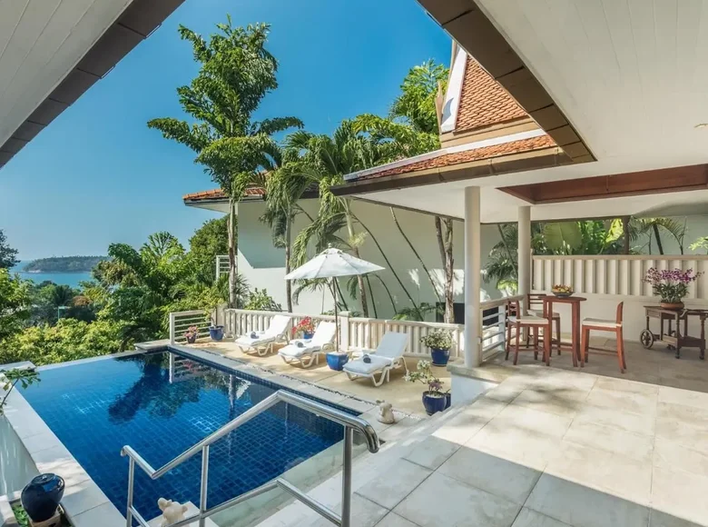 4 bedroom Villa 319 m² Ban Kata, Thailand