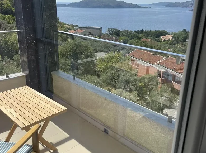 Appartement 2 chambres 56 m² en Sveti Stefan, Monténégro