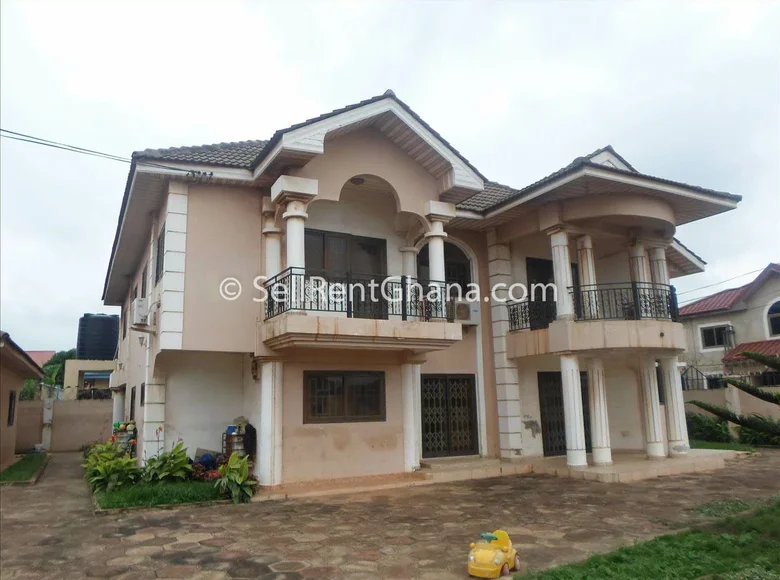 6 bedroom house  Teshie, Ghana