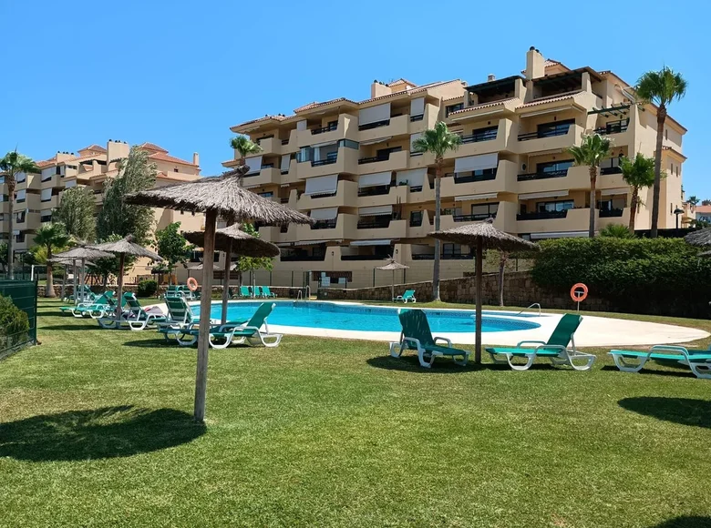 Appartement 3 chambres  Estepona, Espagne
