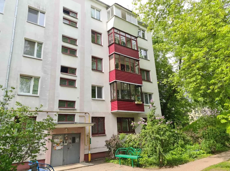 Mieszkanie 3 pokoi 49 m² Mińsk, Białoruś