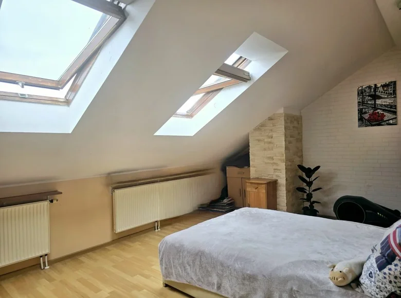 Propriété commerciale 104 m² à Varsovie, Pologne