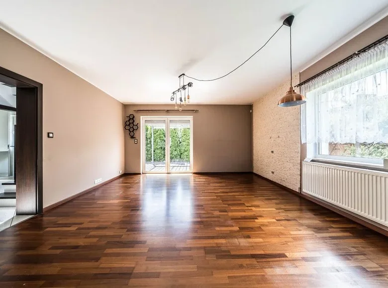 Квартира 5 комнат 128 м² Komorniki, Польша