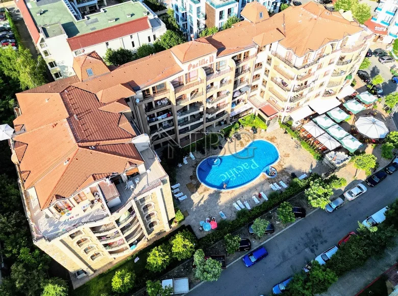 Квартира 2 комнаты 66 м² Несебр, Болгария