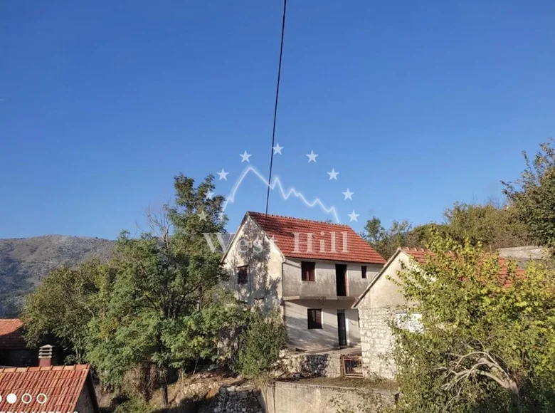 5 room house 133 m² Cetinje, Montenegro