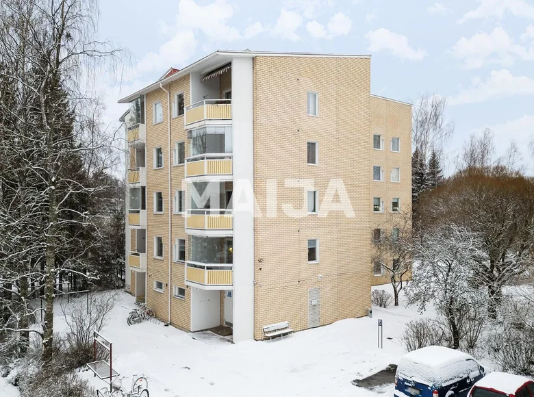 Mieszkanie 2 pokoi 57 m² Maentsaelae, Finlandia