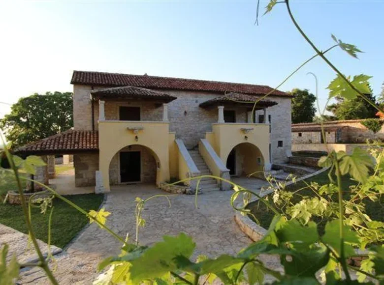 7-Schlafzimmer-Villa 900 m² Poreč, Kroatien