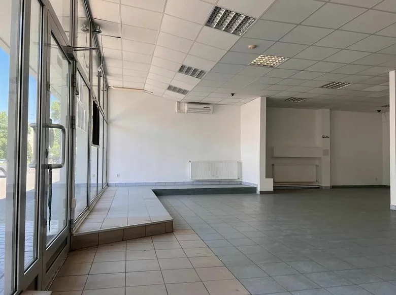 Commercial property 153 m² in Warsaw, Poland