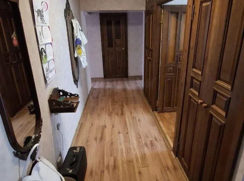 Apartamento 3 habitaciones 70 m² Gómel, Bielorrusia