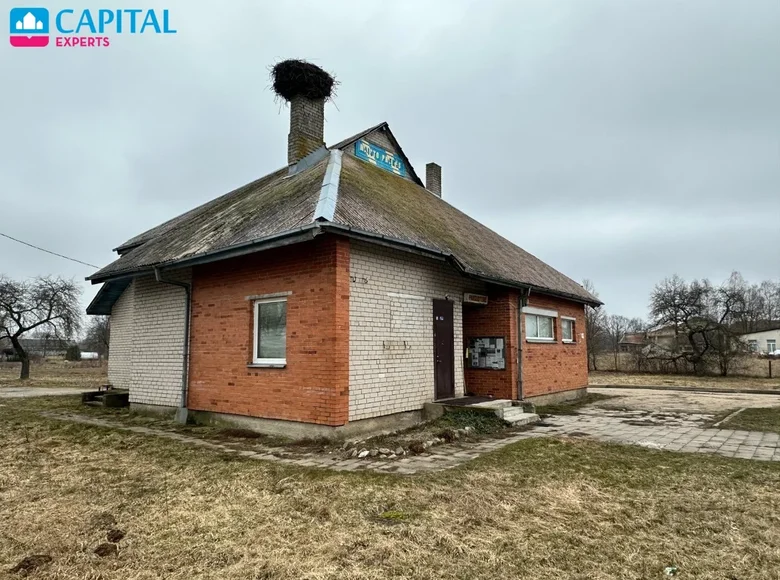 Commercial property 136 m² in Sarapiniskes, Lithuania