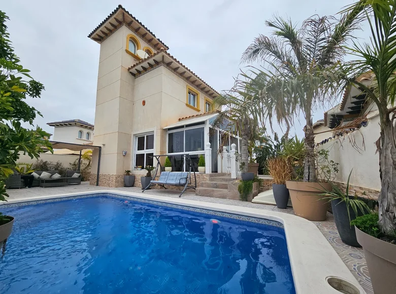 4 bedroom Villa 165 m² Orihuela, Spain