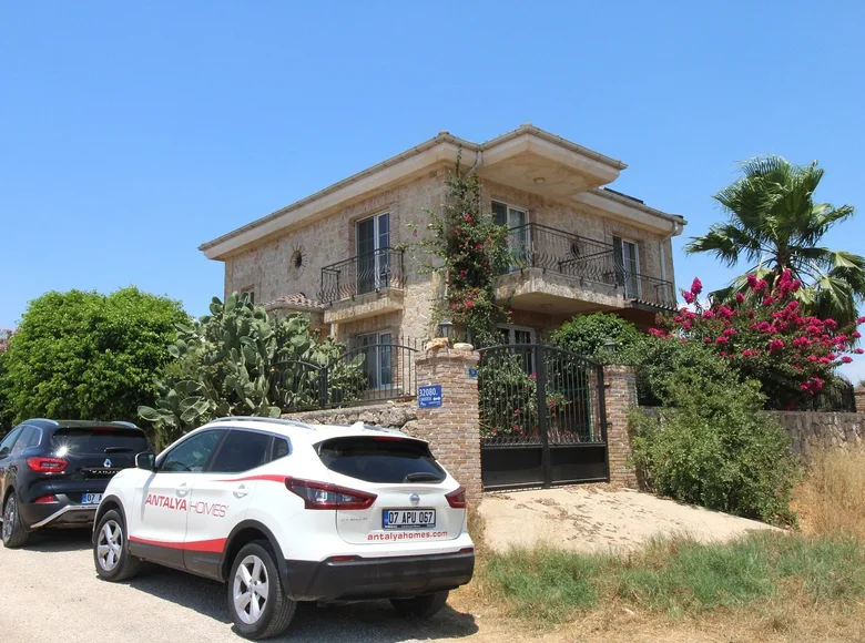 Villa 4 pièces 240 m² Bueyuekkumluca, Turquie