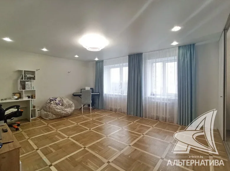 Квартира 3 комнаты 77 м² Брест, Беларусь