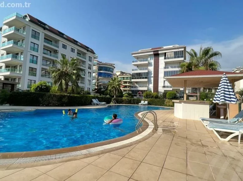 Mieszkanie 3 pokoi 135 m² Yaylali, Turcja