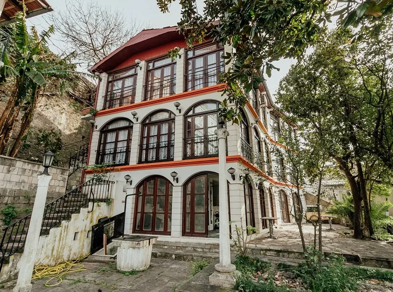 Дом 7 спален 400 м² Подгорица, Черногория