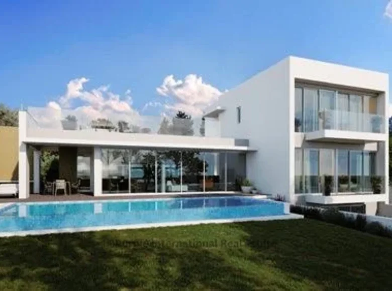 5-Schlafzimmer-Villa 310 m² Neo Chorio, Zypern