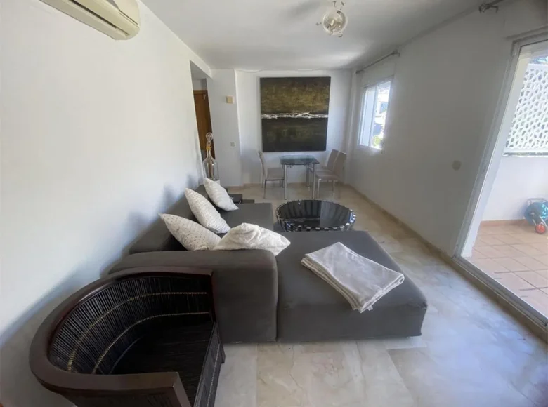 2 bedroom apartment 151 m² Benahavis, Spain