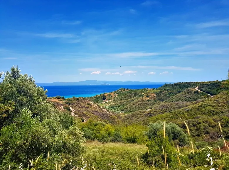 Land 1 room  Polychrono, Greece