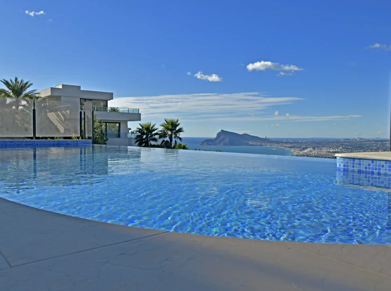 4-Schlafzimmer-Villa 351 m² Altea, Spanien
